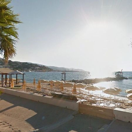 Studio Climatise Au Lavandou Avec Terrasse, Parking Et Environnement Calme - 3 Couchages - Fr-1-251-167 Le Lavandou Ngoại thất bức ảnh